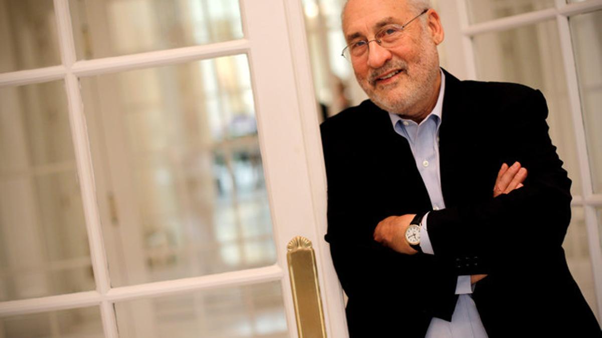Joseph Stiglitz posa para la entrevista, el pasado día 14, en Madrid.