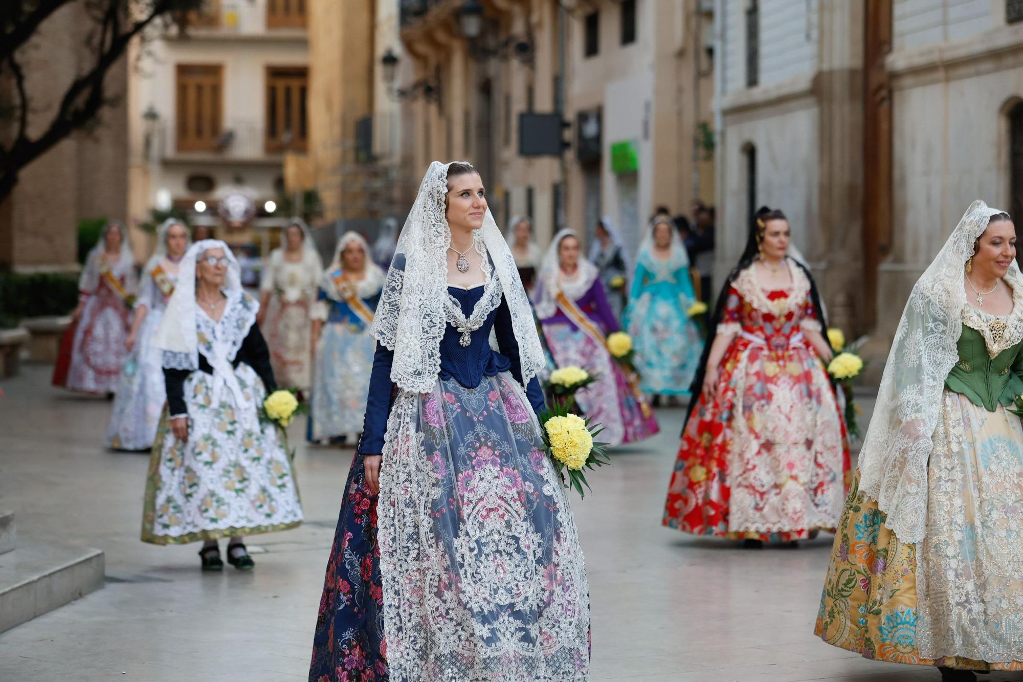 Búscate en el primer día de la Ofrenda en la calle San Vicente entre las 18:00 y las 19:00