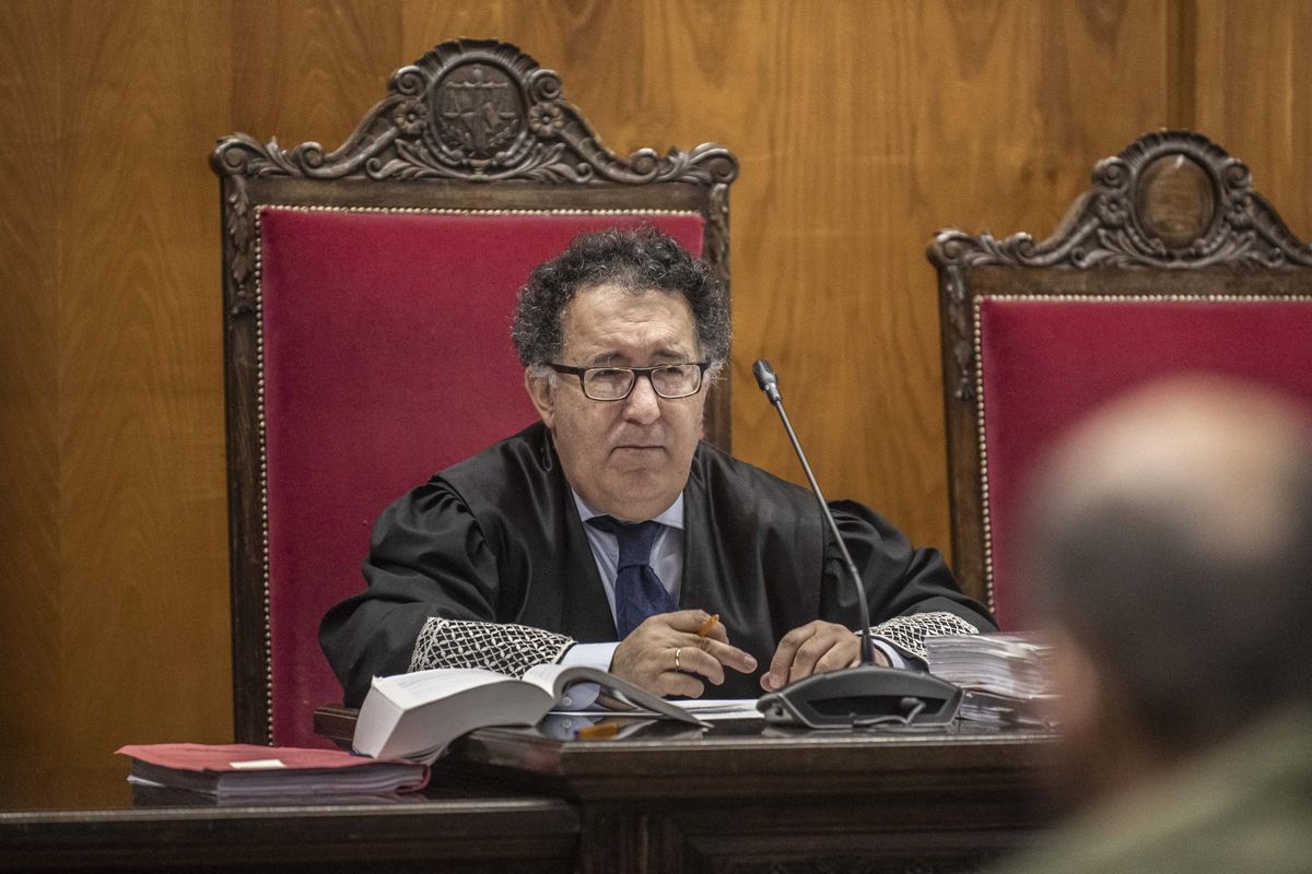 El magistrado Antonio Piña preside este tribunal del jurado.