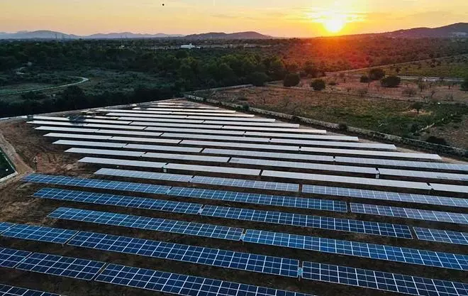 Baleares recibirá 230 millones para energías limpias y 19 para Cabrera
