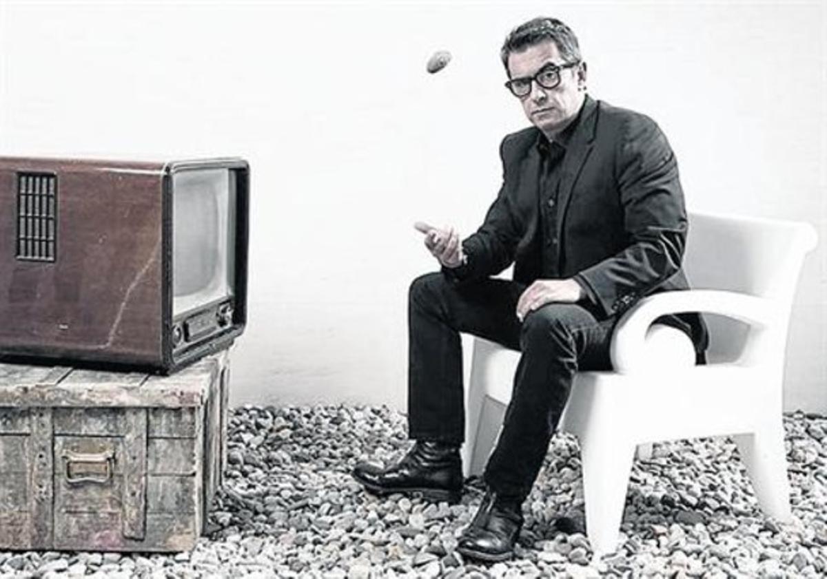 Andreu Buenafuente, en una imatge promocional d’’En el aire’. Andreu Buenafuente, en una imatge promocional d’’En el aire’.