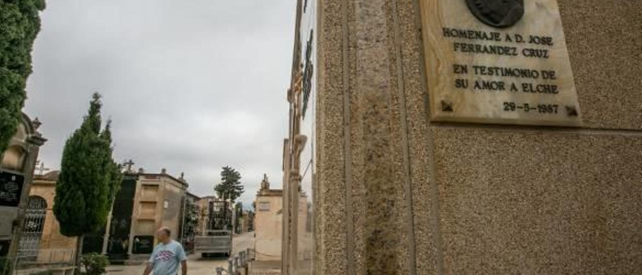 Demanda El cementerio más antiguo aún tiene tirón