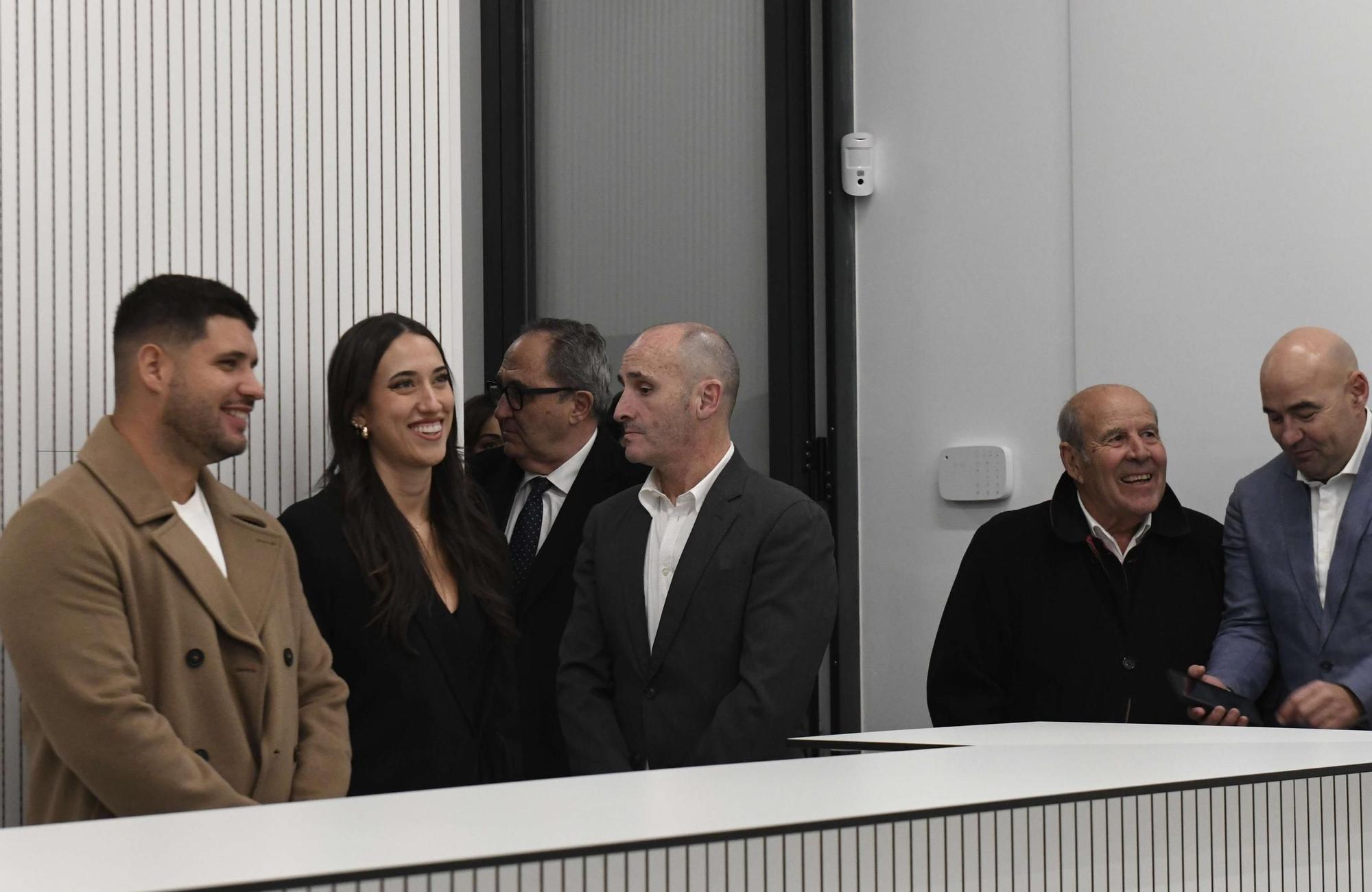 Así ha sido la inauguración de la exposición de Carlos Alcaraz en la Cárcel Vieja de Murcia