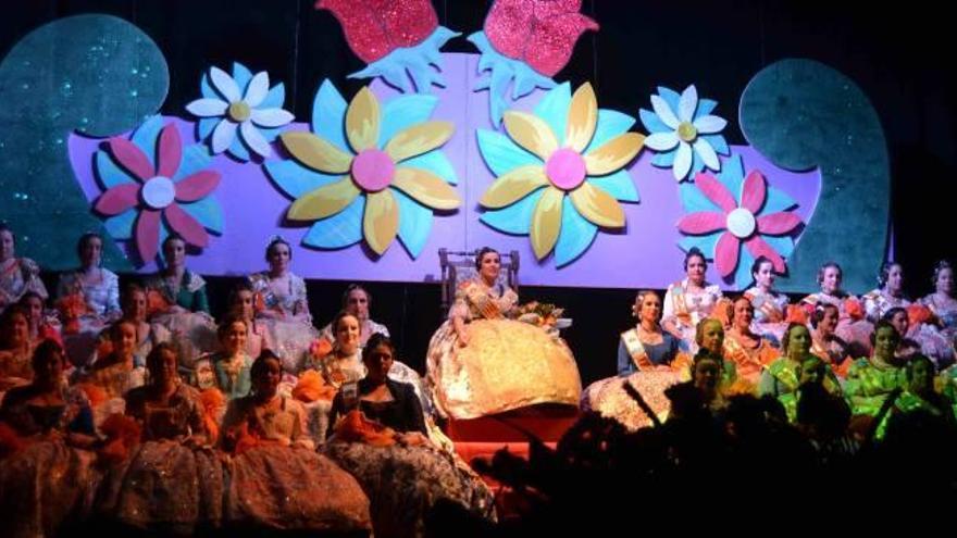 Sants Patrons presenta a Gemma Ortiz y Mar Dalmau como falleras mayores