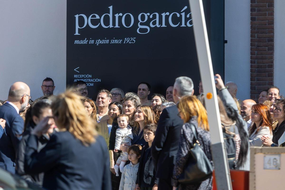 Así ha sido el paso de la reina Letizia por Elda