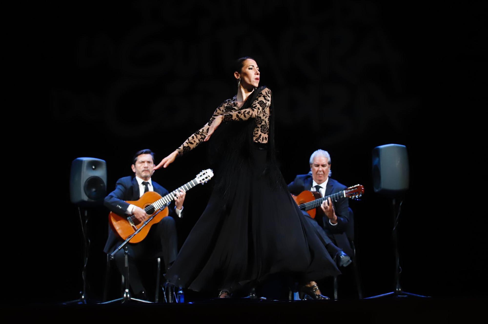 Los guitarristas José María Gallard y Miguel Ángel Cortés junto a la bailaora Ana Morales estrenan "Albéniz Flamenco" en el Teatro Góngora
