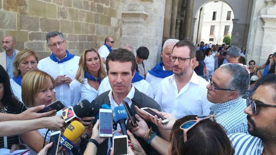 Casado ve &quot;las mismas mentiras&quot; en la querella de Puigdemont y en el Gobierno