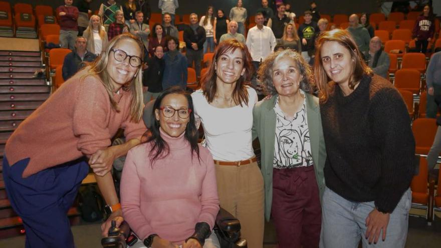 Por la izquierda, Amaya Valdemoro, Teresa Perales, Sandra  Sánchez, Cristina Gallo y Manuela Ena. | ADN ASTURIAS