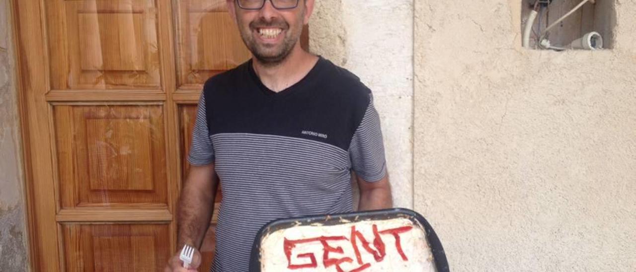 Tomeu Ripoll, de GxS, elaboró una ensaladilla con mensaje.