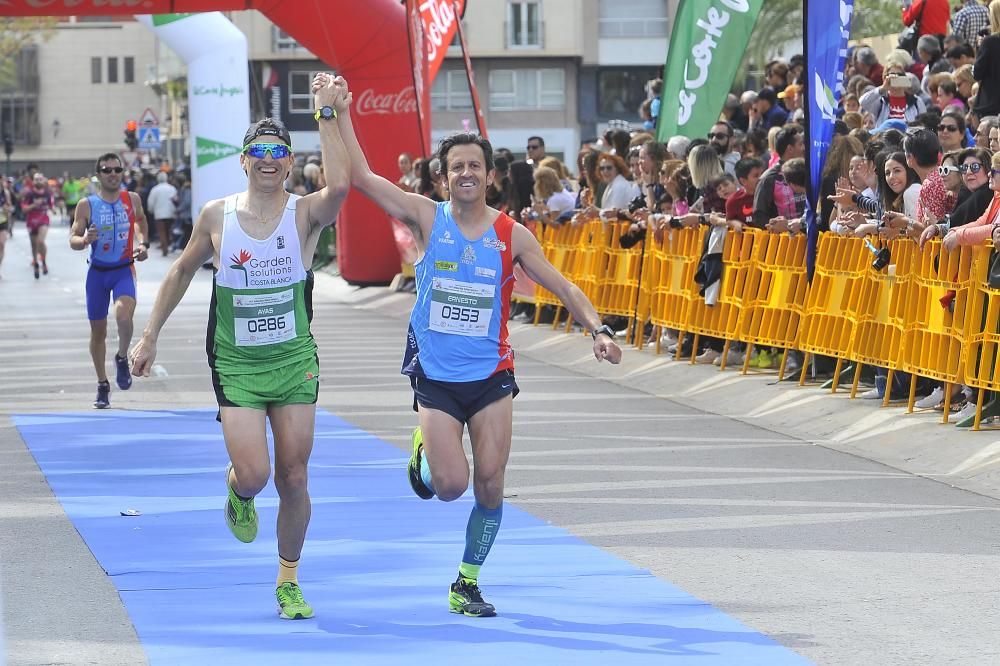 Las mejores imágenes de la Media Maratón de Elche