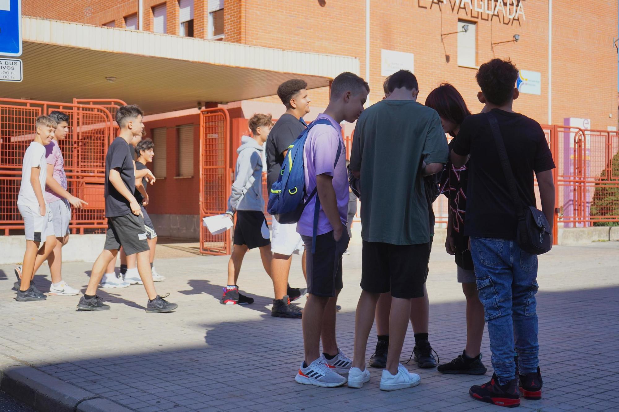 GALERÍA | Los alumnos de Zamora vuelven al instituto