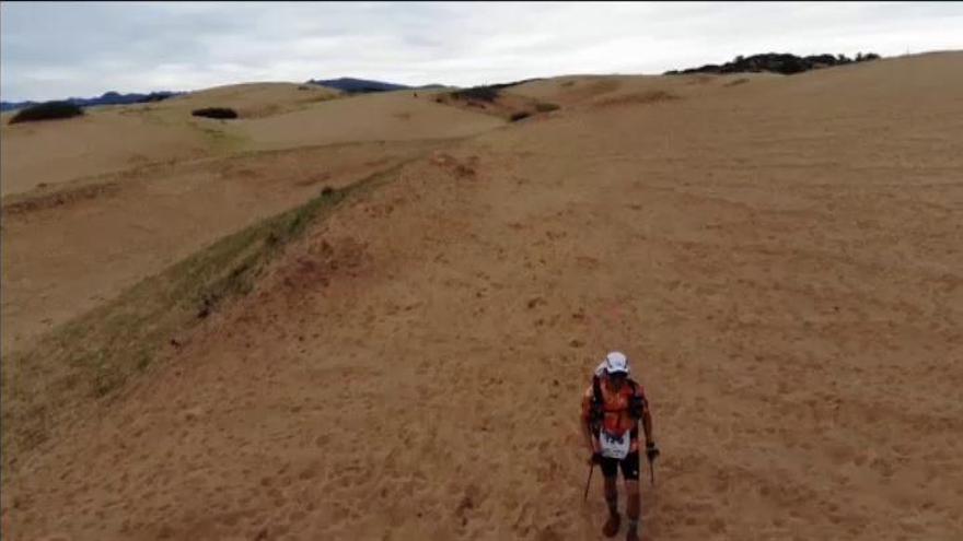 Más de 200 corredores disputan la ultramaratón del desierto del Gobi