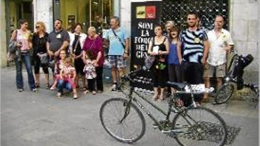 Els participants de la formació que van participar a l&#039;acció d&#039;ahir.