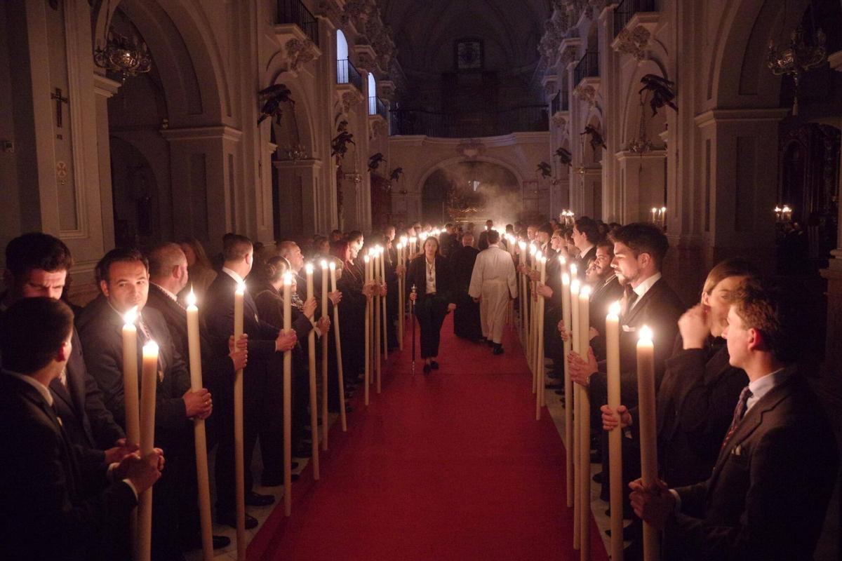 Traslado claustral del Cristo de la Humildad en la Victoria el Lunes de Pasión de 2026