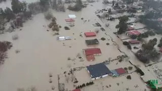 Imágenes impactantes desde el aire: viviendas casi sumergidas por la crecida del Guadalquivir en Córdoba