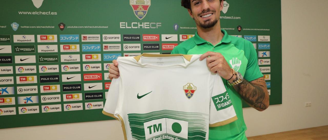 Álex Collado, durante su presentación con el Elche