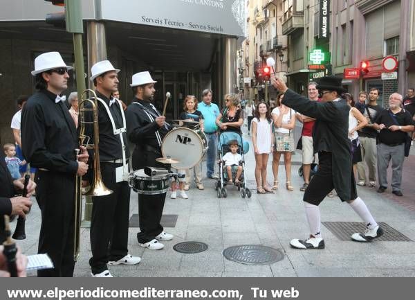 GALERÍA DE FOTOS - ‘Regreso a la ciudad’ saca el espectáculo a las calles de Castellón