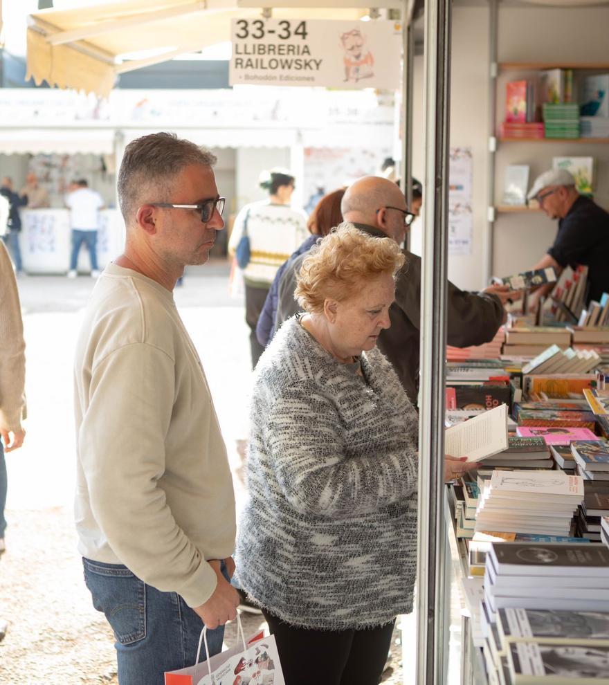 Vicent Clavel, la fira del llibre i altres històries