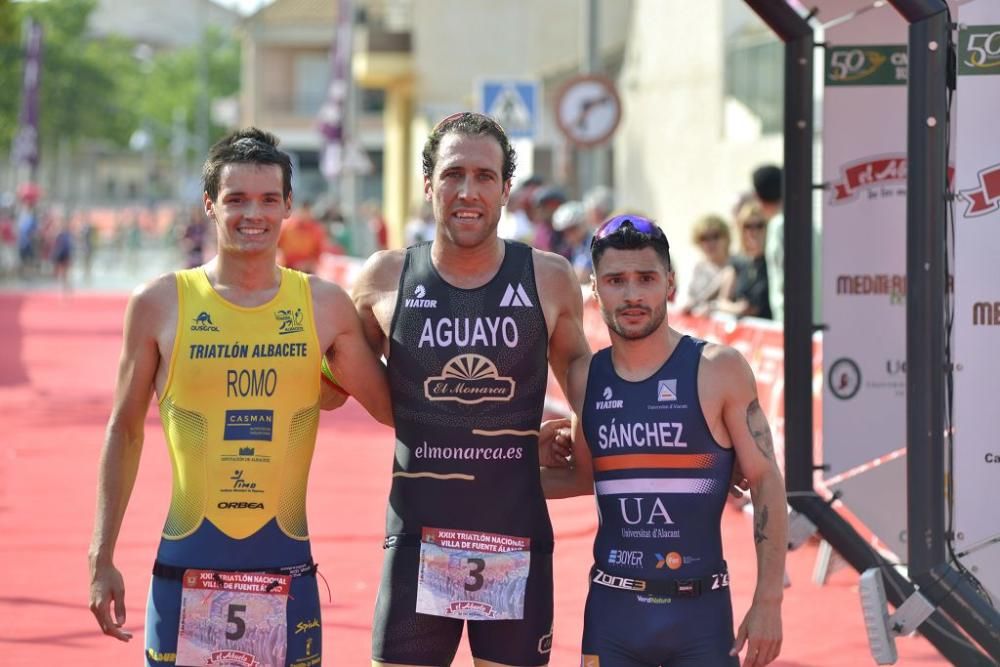 Llegada a la meta del Triatlón Villa de Fuente Álamo