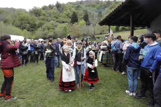 Piedracea cumple con la tradición de La Flor