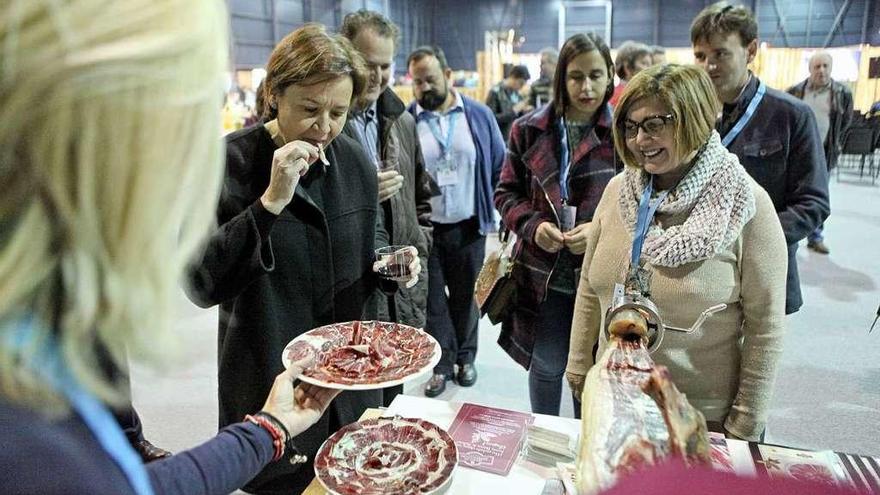 Recorrido de dos horas por &quot;Gijón se come&quot; para Carmen Moriyón