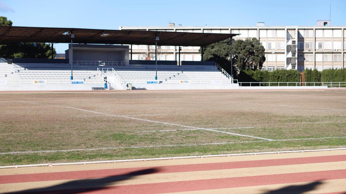 Estado del campo de rugby de la Universidad de Zaragoza, este miércoles.