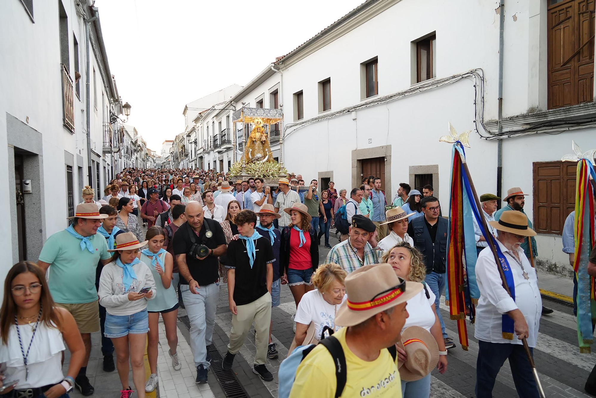 La Virgen de Luna abandona Villanueva de Córdoba para regresar a su santuario