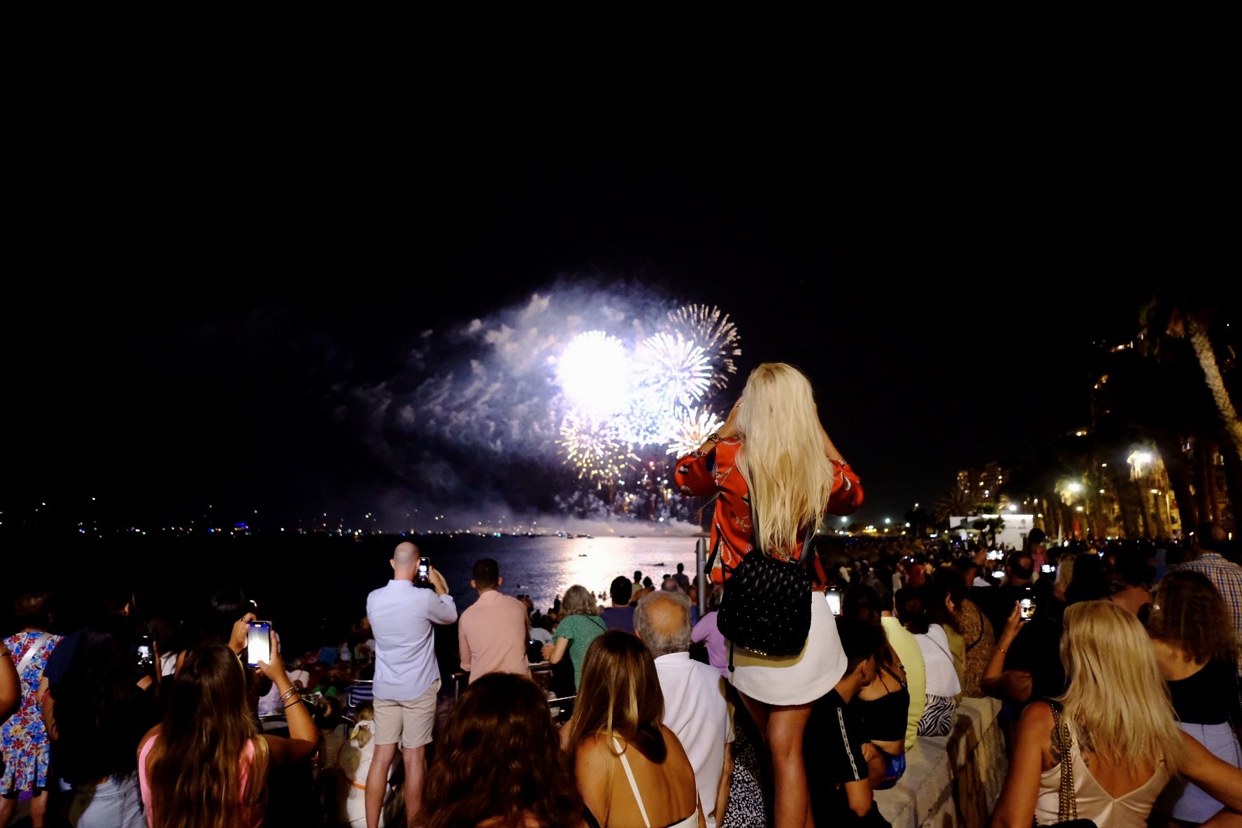 Los fuegos artificiales dan la bienvenida a la Feria de Málaga 2022