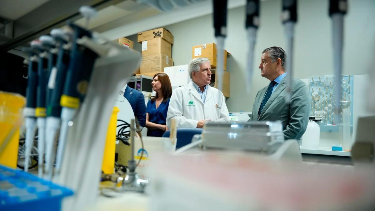 Antonio Sanz, en un laboratorio del SAS.