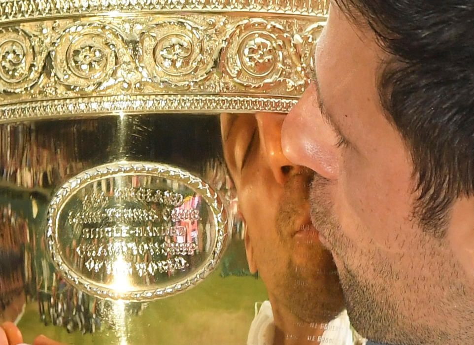 Djokovic gana ante Federer su quinto Wimbledon