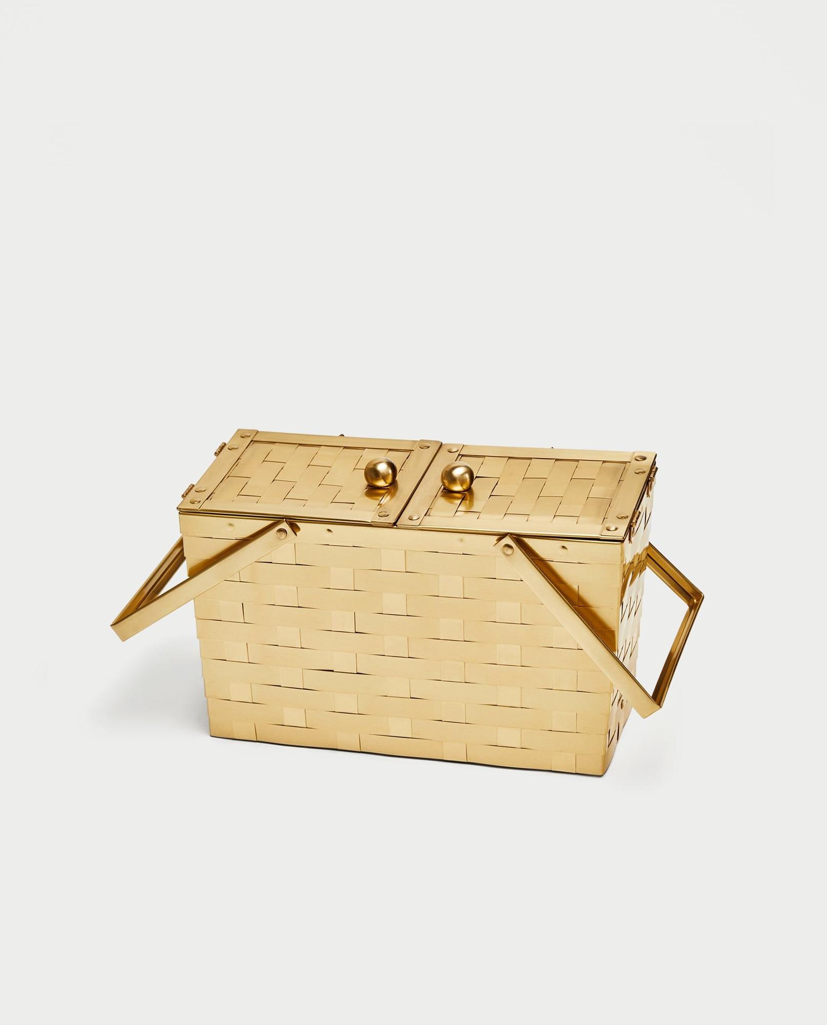 Cesta metálica de Zara