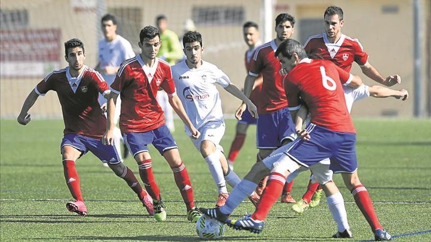 El Borriol cae a balón parado en La Llometa y da vida al Muro