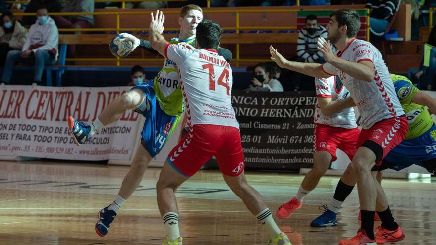 El Balonmano Zamora Enamora, con todo y en casa para confirmar la mejoría