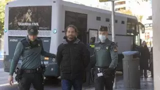 Quedan libres los nueve detenidos por el altercado en un avión en Son Sant Joan
