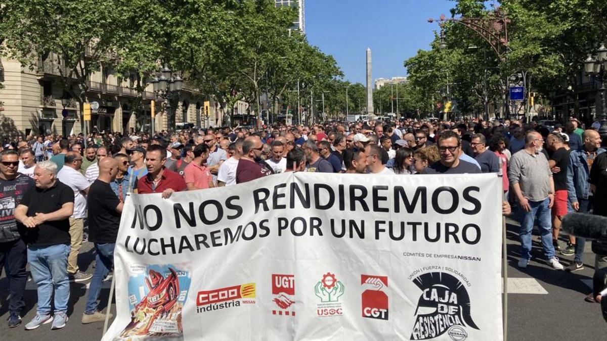 Centenars de treballadors de Nissan es concentren a Barcelona | EP