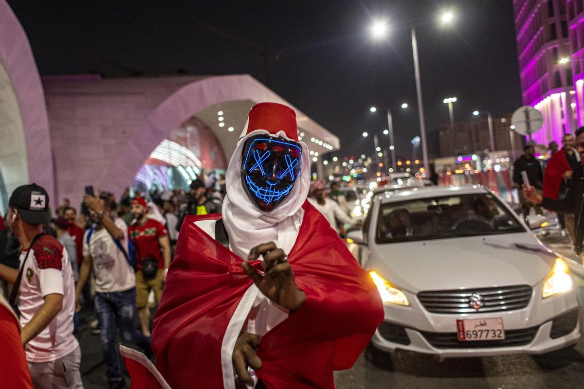 Doha està mal feta i a mig urbanitzar: sense papereres ni bancs i amb semàfors orientatius