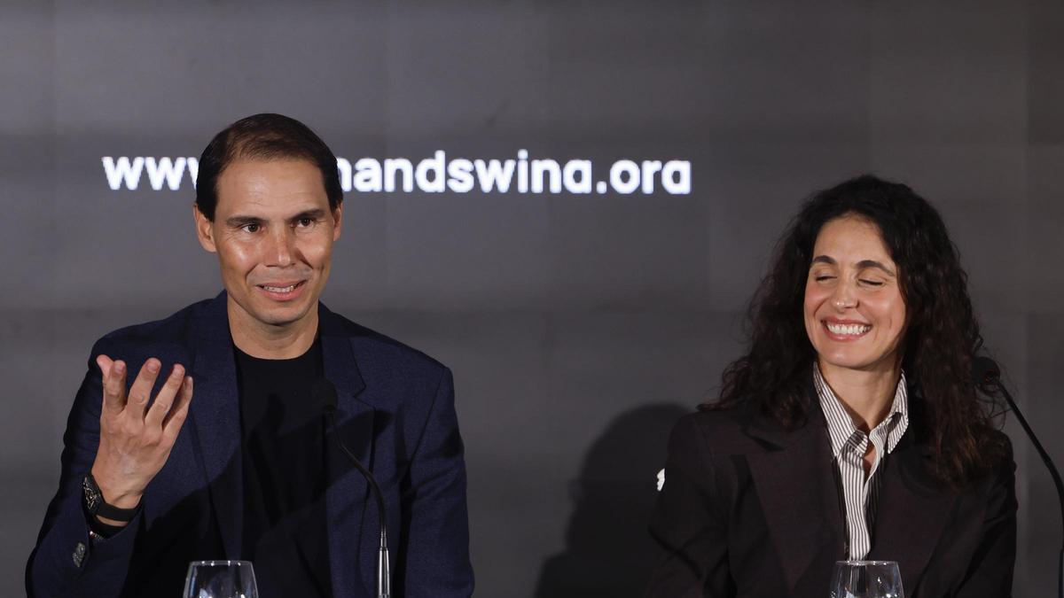 Rafa Nadal, junto a su esposa Mery Perelló, durante el acto en Madrid