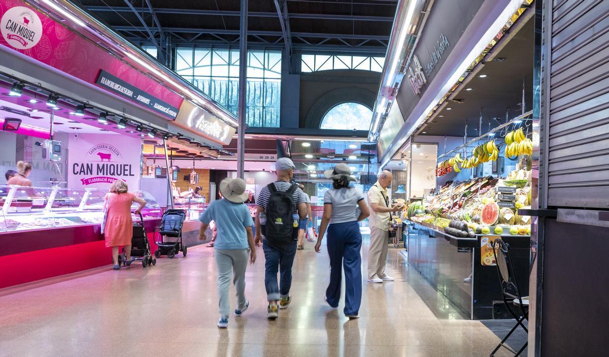 El consistori avalua enjardinar Borrell entre París i Josep Tarradellas