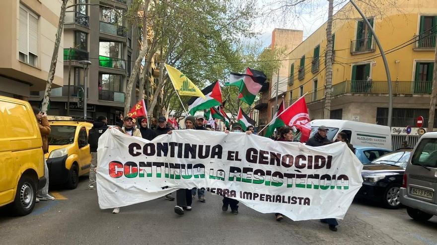 Cerca de 200 personas exigen en Palma el fin del "genocidio" en Gaza y de las guerras en Irán y Líbano