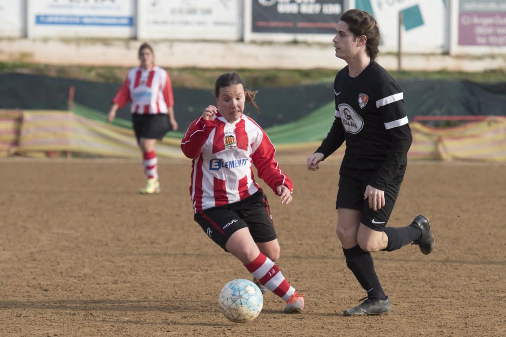 La primera jugadora transsexual catalana debuta a