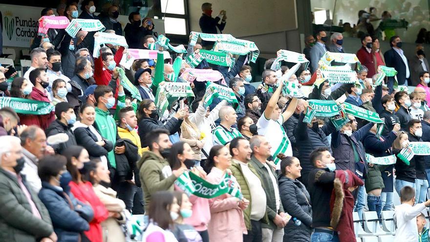 El Córdoba CF y el poder de la afición: promociones de entradas para llenar El Arcángel