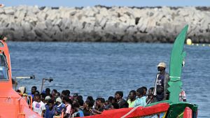 "La solución a la migración no es devolver a su país de origen a todos los que carecen de residencia legal"