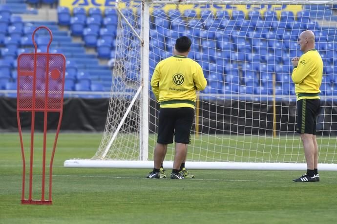 DEPORTES 05-03-19  LAS PALMAS DE GRAN CANARIA.  Primer entrenamiento de Pepe Mel. FOTOS: JUAN CASTRO