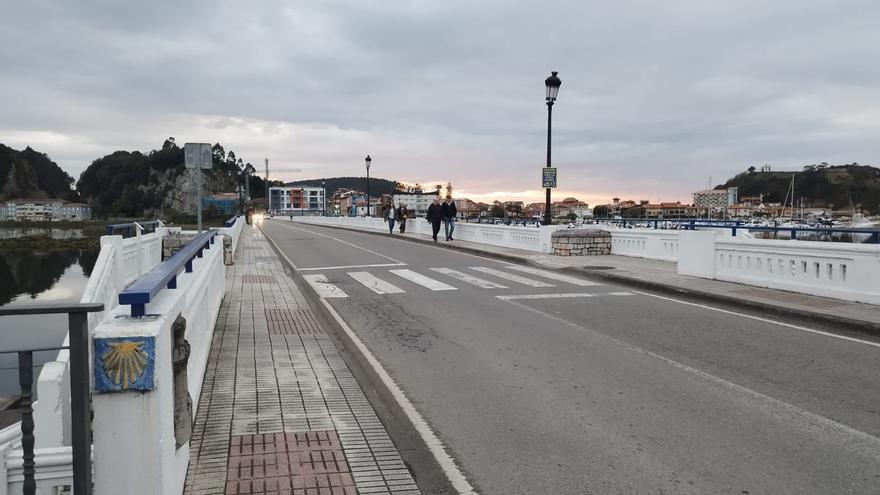 Pueblu exige al gobierno de Ribadesella una postura clara ante el plan de movilidad por la reforma del puente