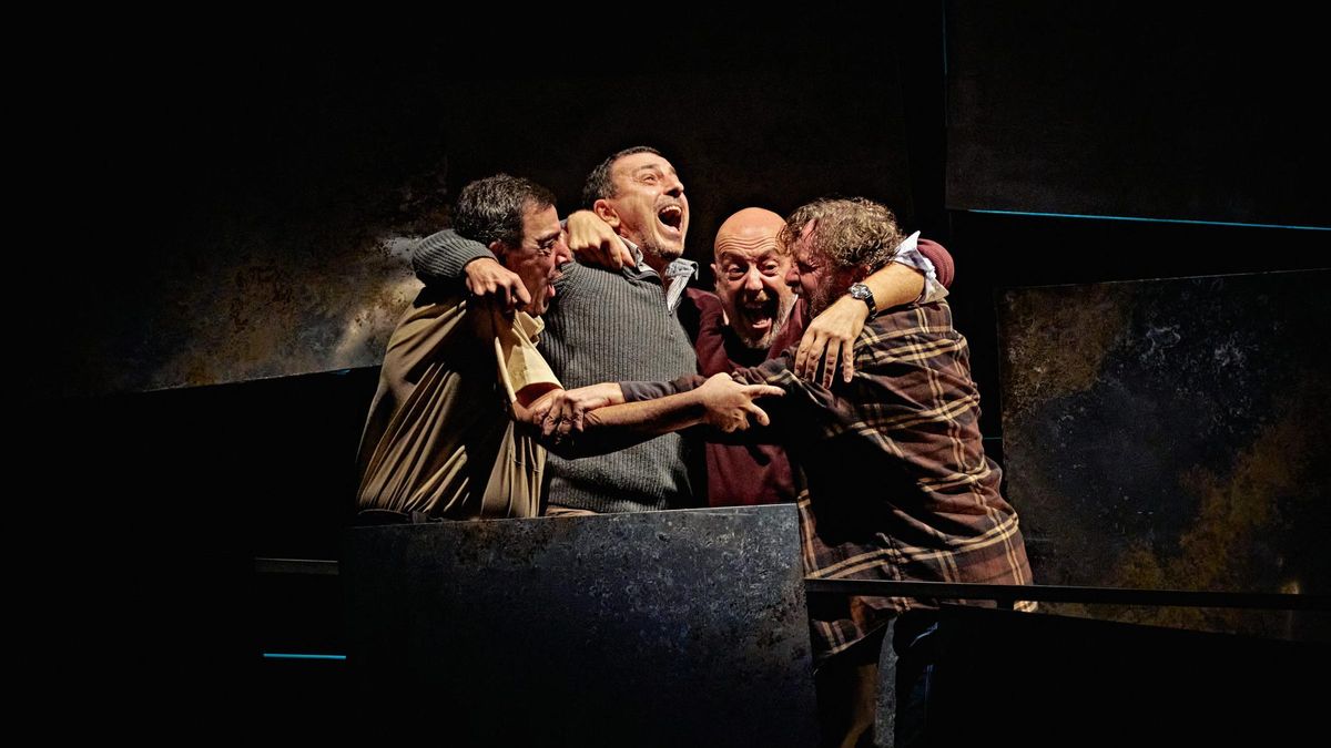 Un momento de la obra de teatro de &quot;Los lunes al sol&quot;