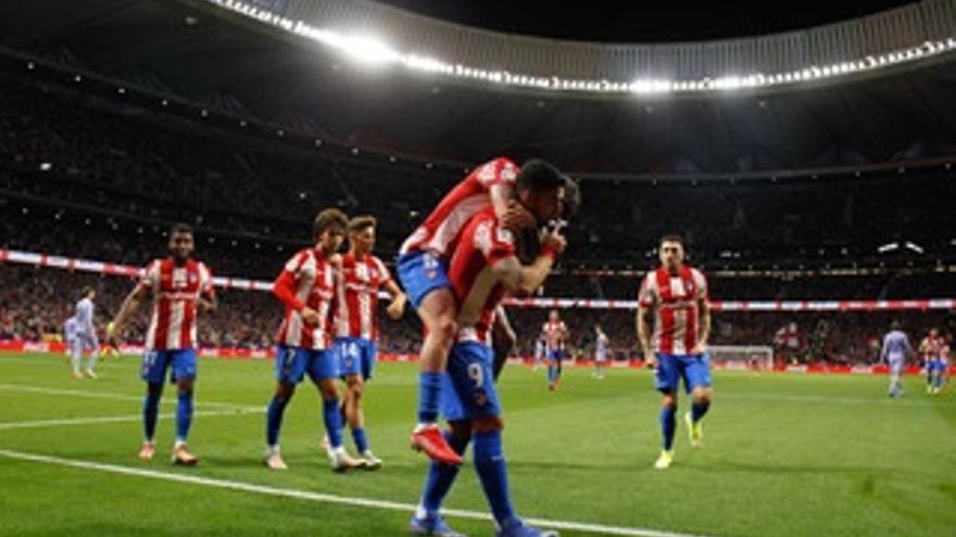 Luis Suárez celebra el 2-0 del Atlético de Madrid en el partido frente al FC Barcelona disputado en el Wanda Metropolitano