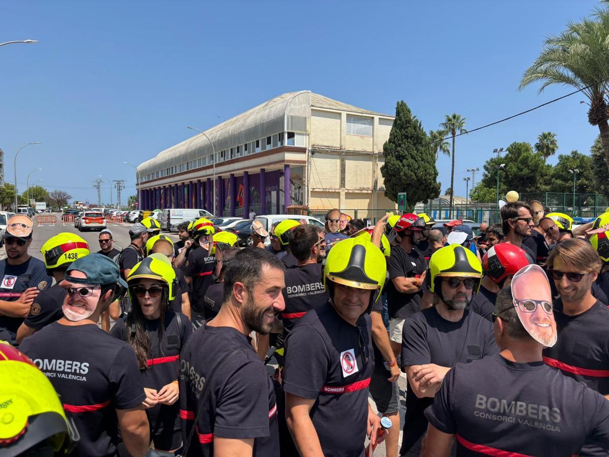 Los bomberos del Consorcio Provincial de Valencia piden la dimisión de Avelino Mascarell