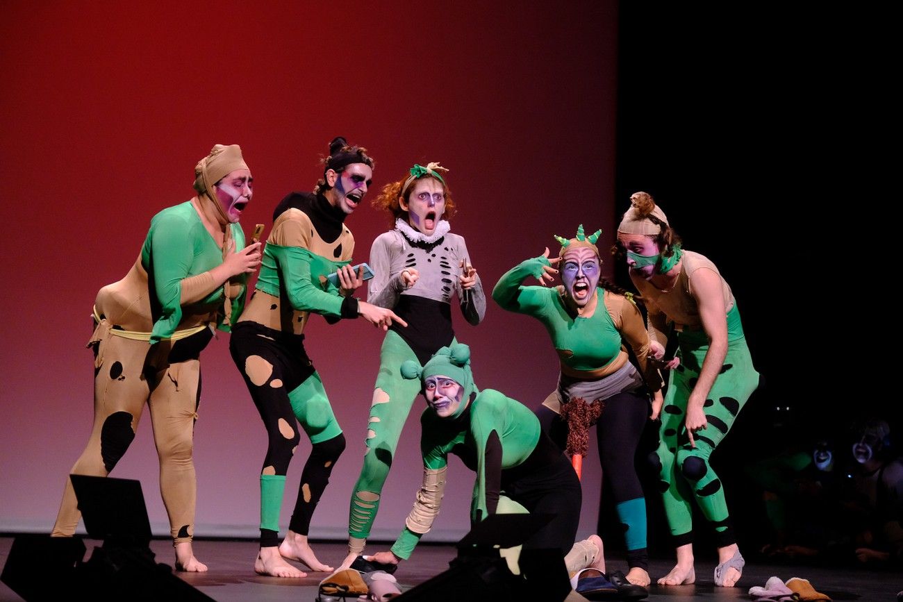 La Escuela de Actores de Canarias presentó 'Luces de Esperpento' en el Teatro Guiniguada