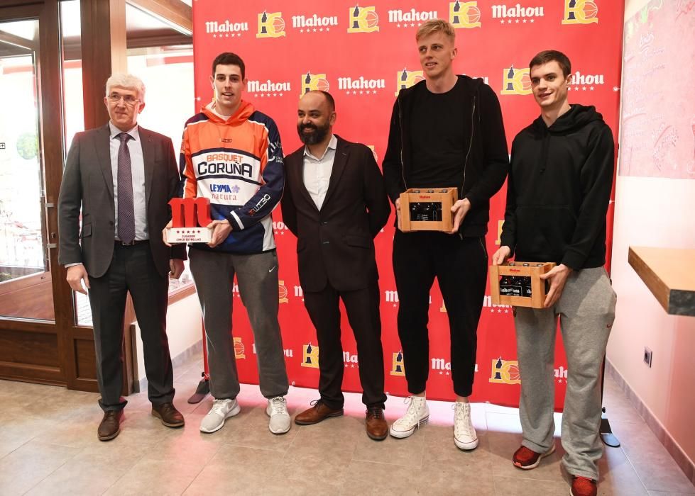 Ángel Hernández, premio Jugador Cinco Estrellas