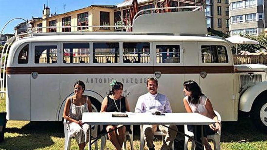 De izqda. a dcha, Isa Reimúndez, Paola Mondaca, Benito Portela y María Nogareda, ayer en la presentación de la feria.